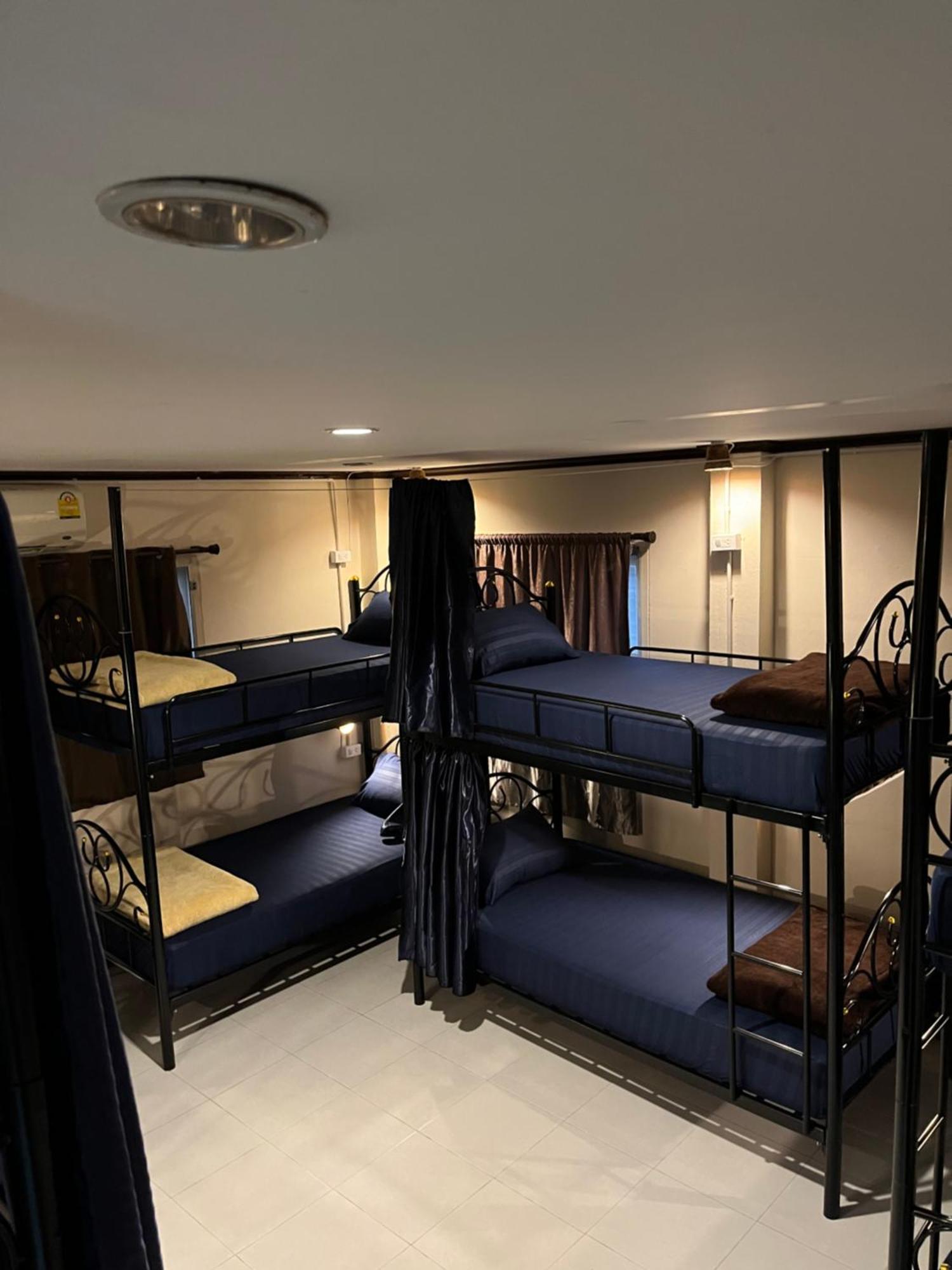 Moon Dolphin Hostel 哈林海滩 外观 照片