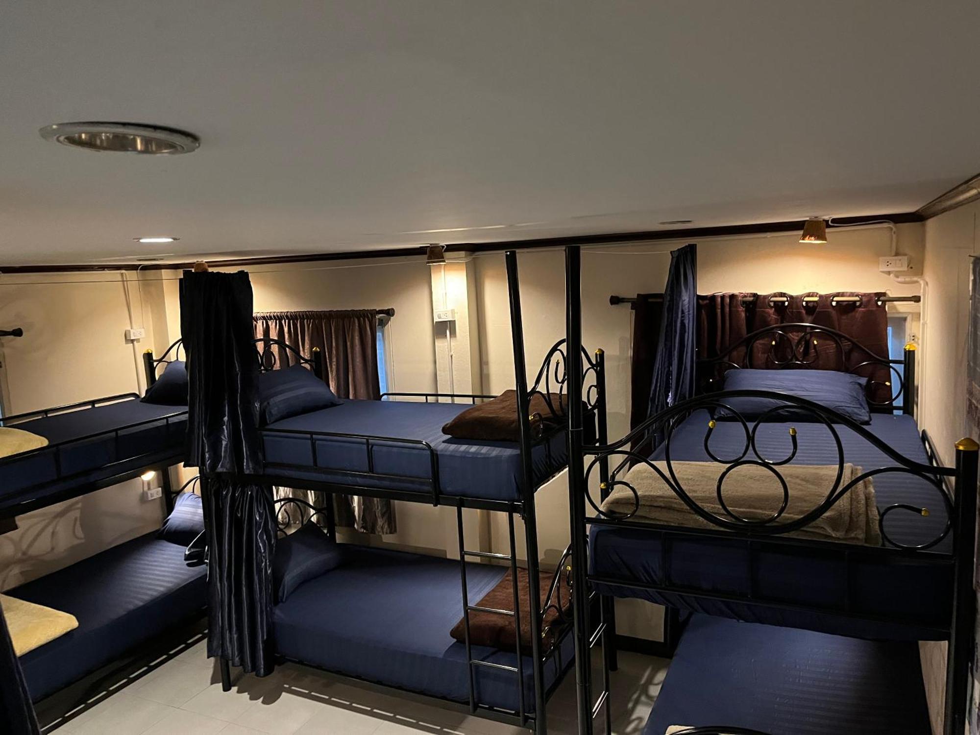 Moon Dolphin Hostel 哈林海滩 外观 照片