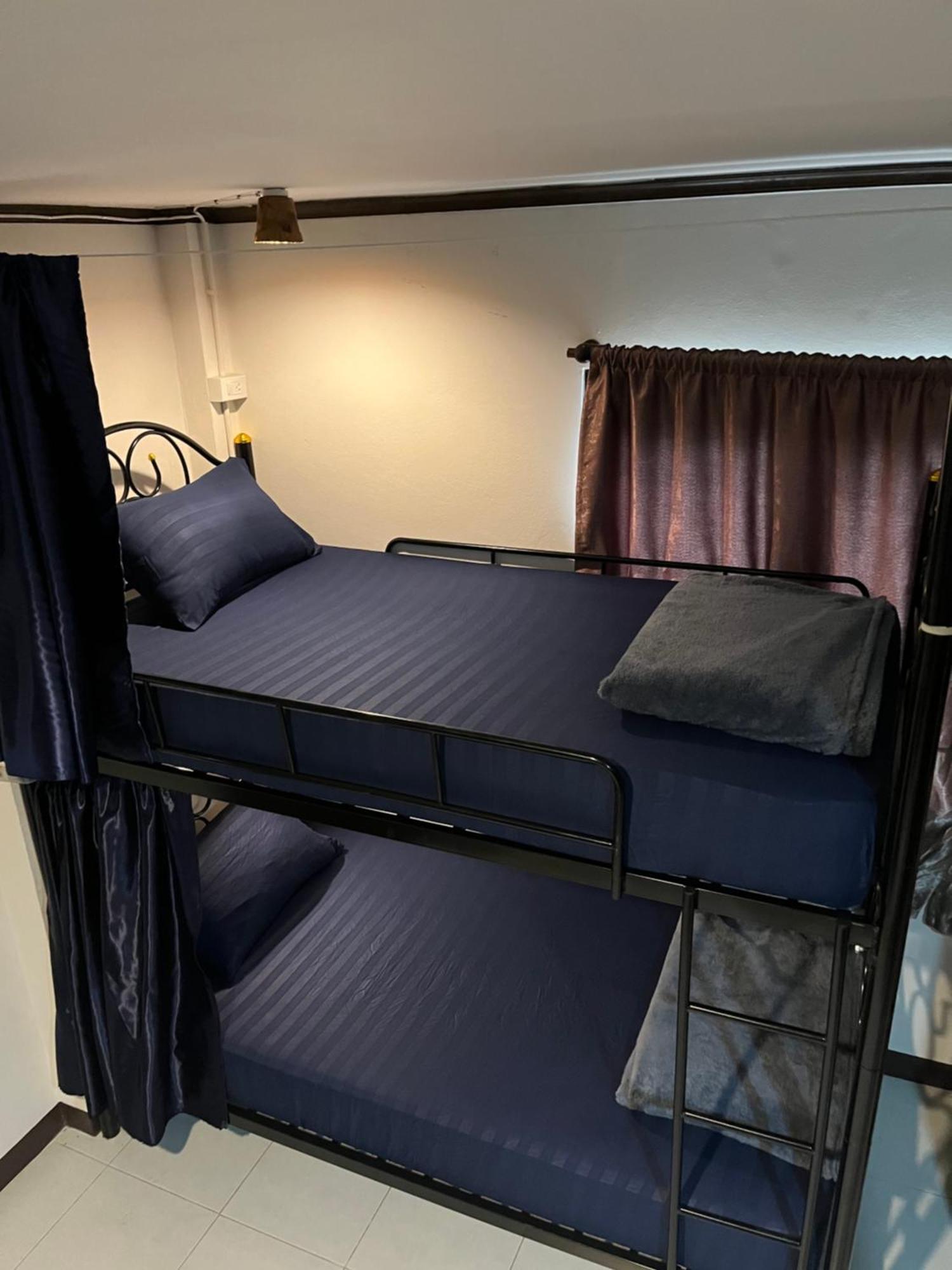 Moon Dolphin Hostel 哈林海滩 外观 照片